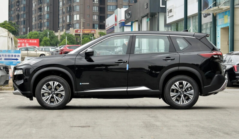 
								Nissan X-Trail E-power Comfort заполнен									