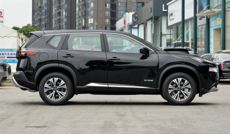 
								Nissan X-Trail E-power Comfort заполнен									