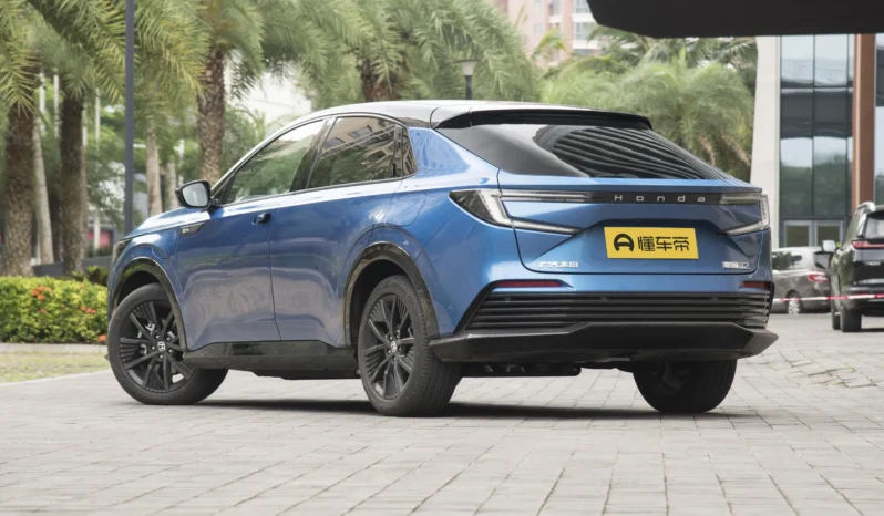 
								Honda e:NP2 заполнен									