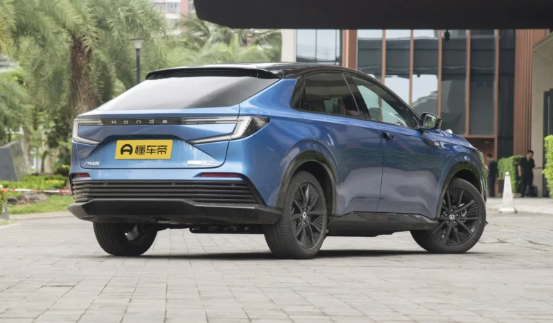 
								Honda e:NP2 заполнен									