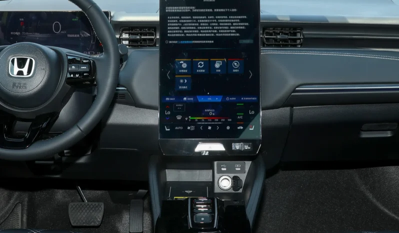 
								Honda e:NS1 e-Motion заполнен									