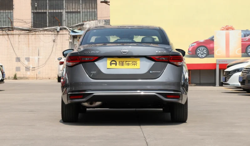 
								Nissan Sylphy E-power Max заполнен									