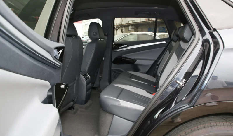 
								Volkswagen ID.4 Crozz заполнен									